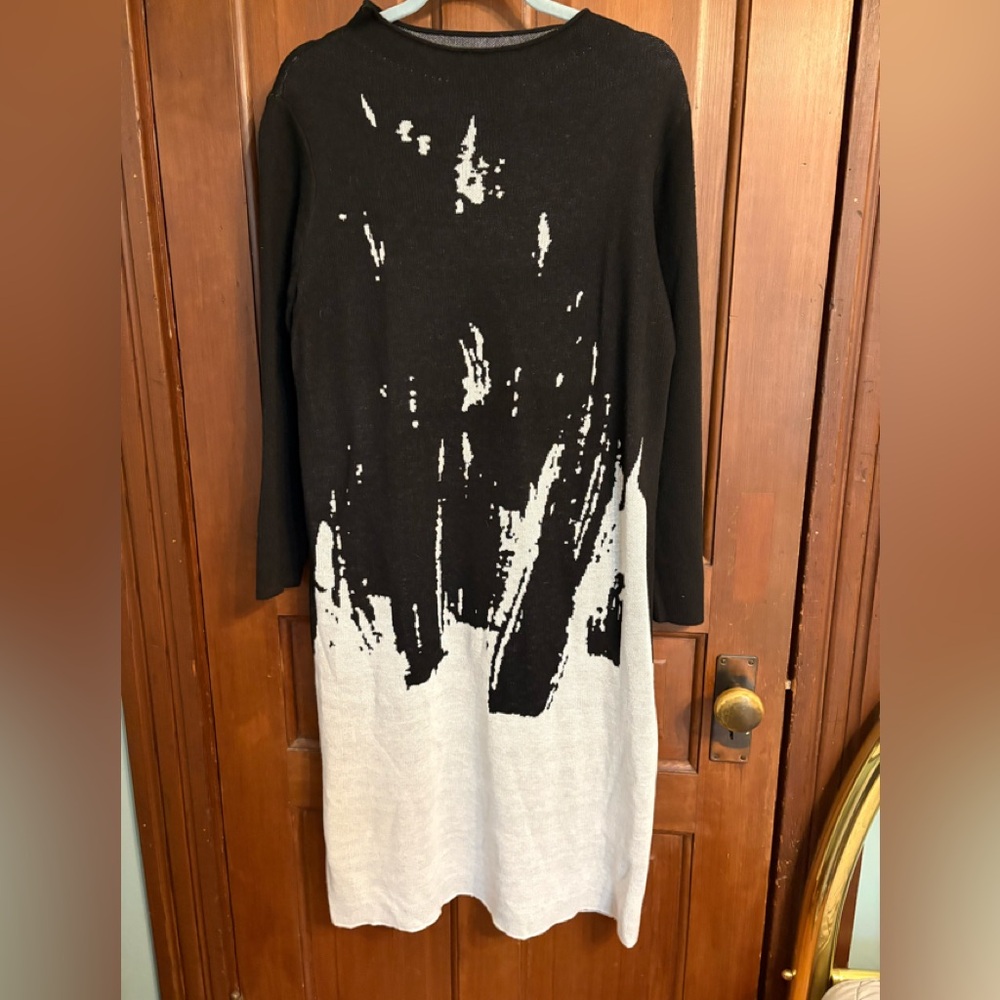 Black and White Knit Dress - size Large